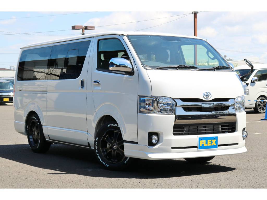 新型トヨタ・セーフティ・センス搭載！プリクラッシュセーフティシステム(歩行者検知機能付衝突回避支援タイプ）、レーンディパーチャーアラート、オートマチックハイビーム、ＶＳＣ＆ＴＲＣ