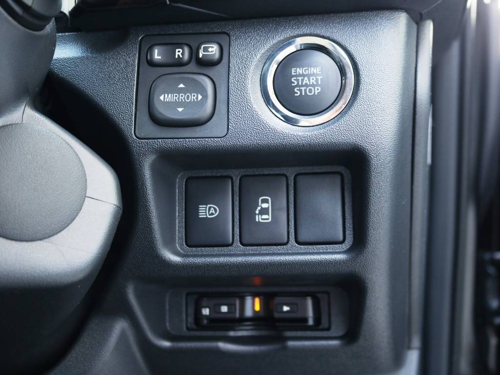 メーカーオプション　プッシュスタートシステム＋パワースライドドア！ＥＴＣもビルトインにて完備♪