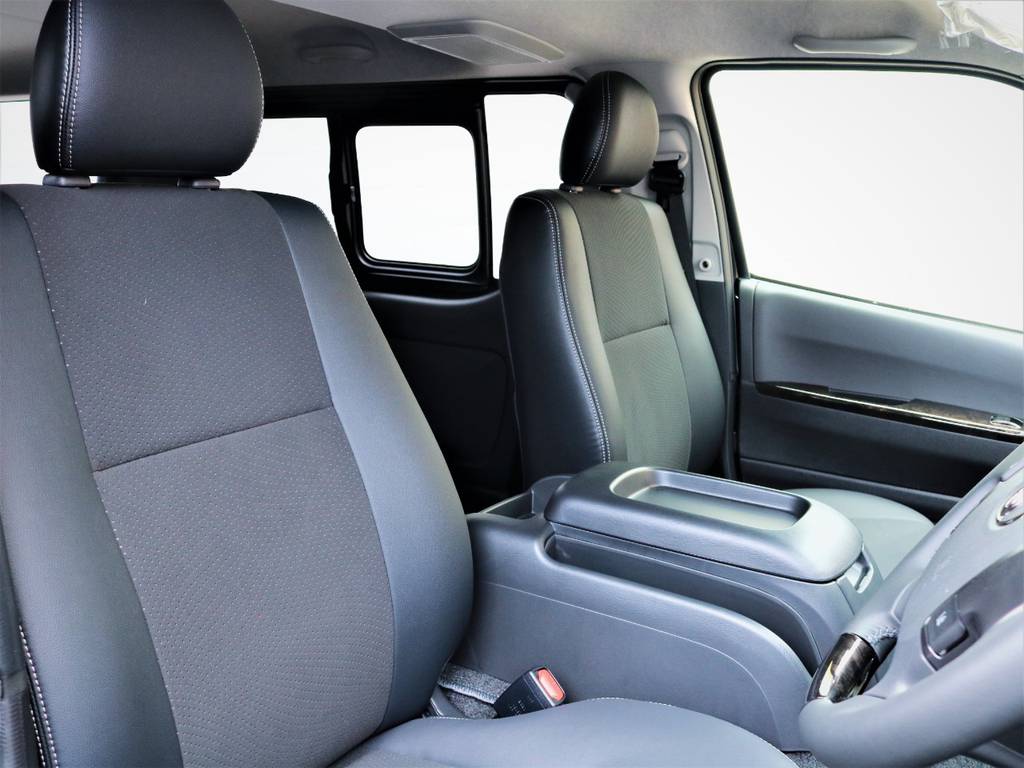 運転席シート、ハーフレザーシート！