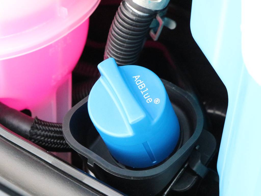 クリーンディーゼル！アドブルー装備車！