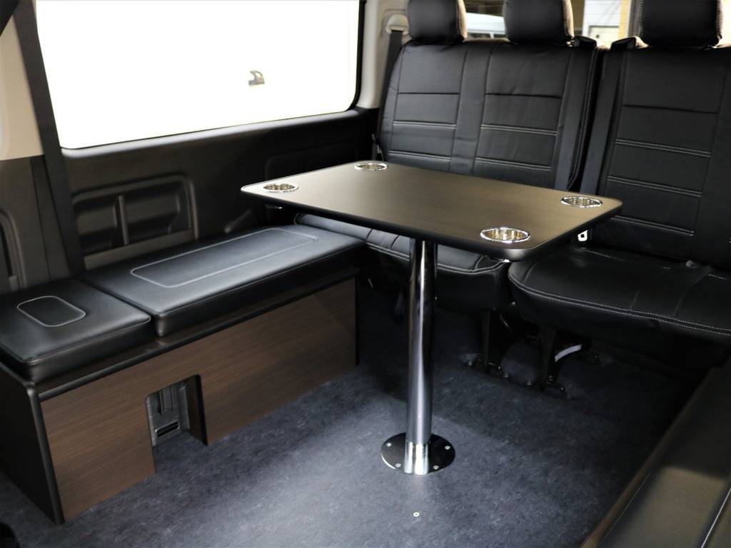 セカンドシートを３人掛けに変更してのシートアレンジ車です！