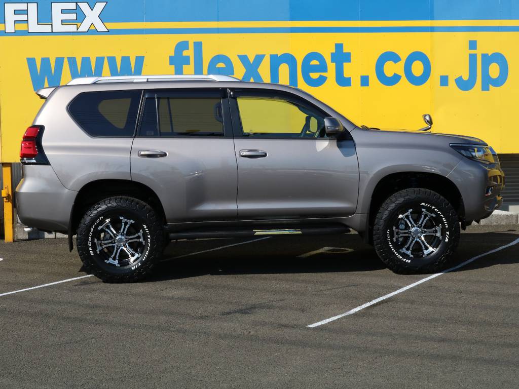 ＦＬＥＸグループは「すべての人に愛車を」をコンセプトに車種別に全国展開中★愛車と一緒に、ライフスタイルを充実させてもらいたいという思いで、ランクル仙台泉店では皆様のご要望になんでもお応えします★
