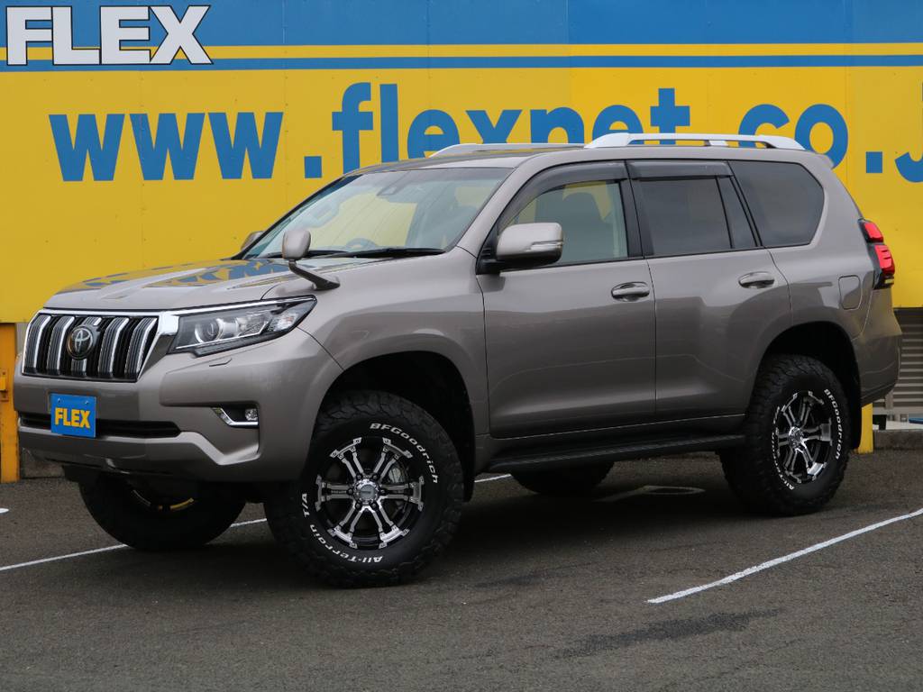 新車１５０プラドに新品２インチリフトアップ・タイヤ・アルミホイールとカスタム致しましたフルコンプリート車の入庫です！即納車も可能ですのでご検討中の方はお早めに♪
