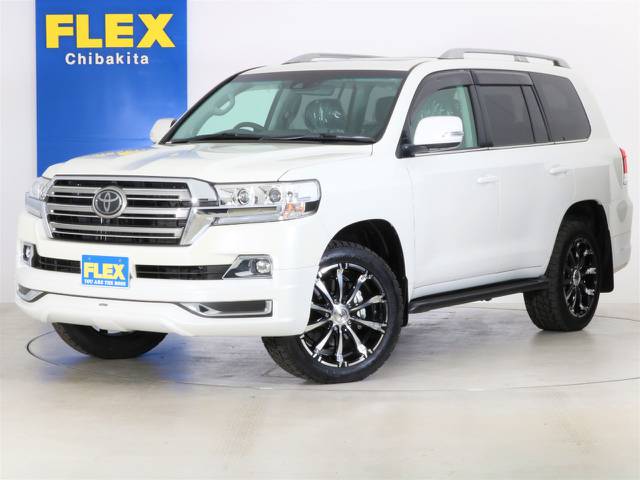 新車未登録ＡＸ－Ｇ純正エアロにゴールドマンホイールでかっこよく仕上げました！