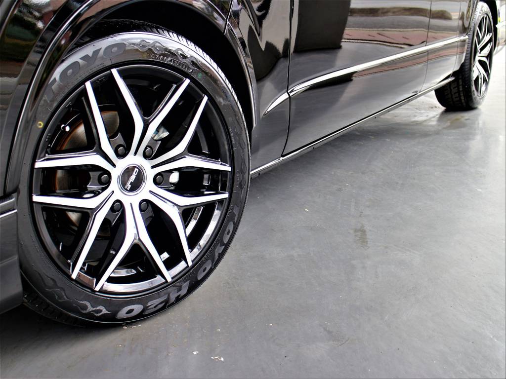 CRSリーガルフェンダー！　TOYO　H20タイヤ！　DELF01　18インチアルミホイール！