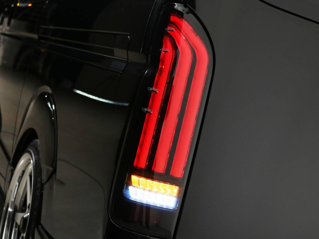 ヴァレンティ　ＬＥＤテールランプ　ＲＥＶＯ２♪