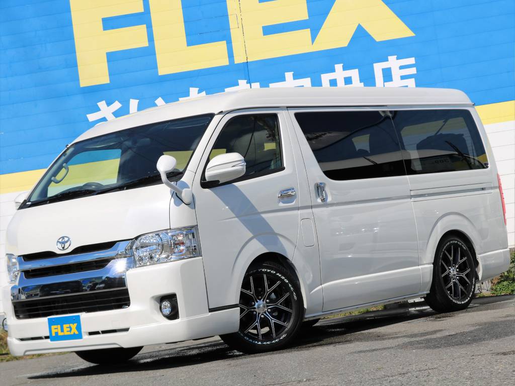 AVESTのウィンカーミラーも装着済みです！現在流行りの流れるウィンカーミラーです！