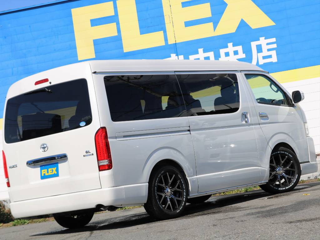 ハイエースのことでしたら是非FLEXさいたま中央店までお問い合わせください！皆様のご来店心よりお待ちしております！