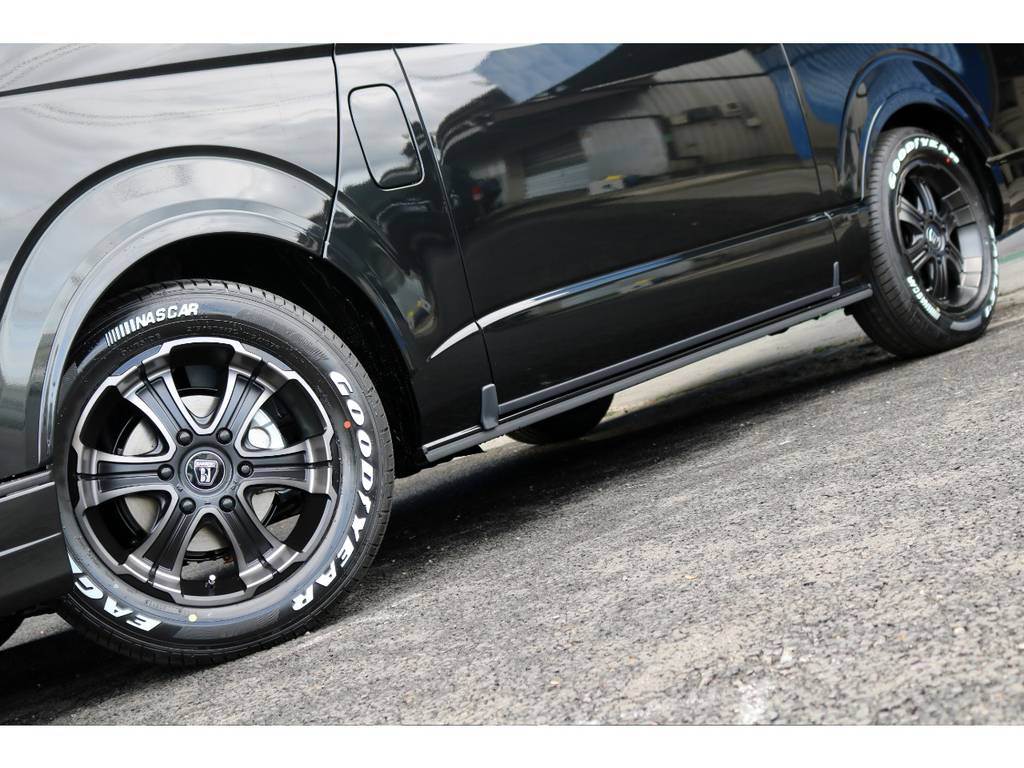 ＦＬＥＸ専用カラーのバルベロ１７インチアルミホイール（ワイルドディープス）＆グッドイヤー　ナスカータイヤ！ＥＳＳＥＸリーガルフェンダー！