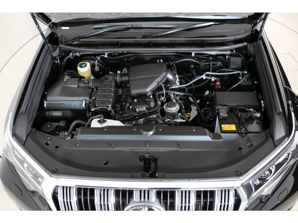 ２７００ｃｃのガソリンエンジン！トヨタさんの自信のある２７００ｃｃは色んな車種や長い期間使っているエンジンです！