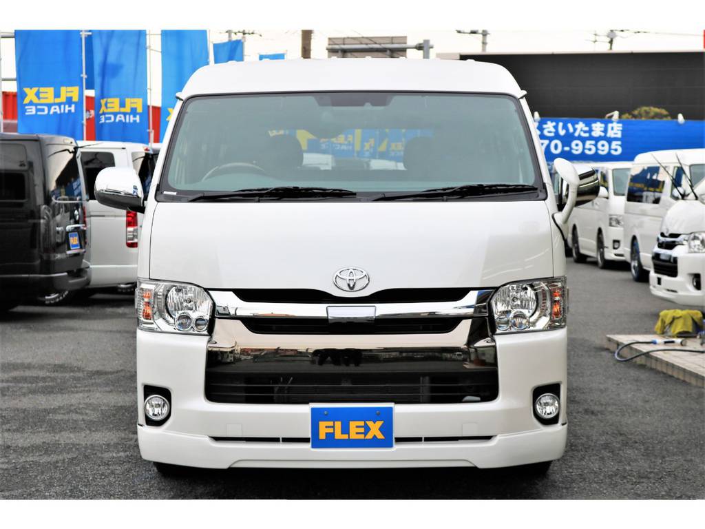 ＴＳＳ標準装備！限定車専用カラーフロントグリル！