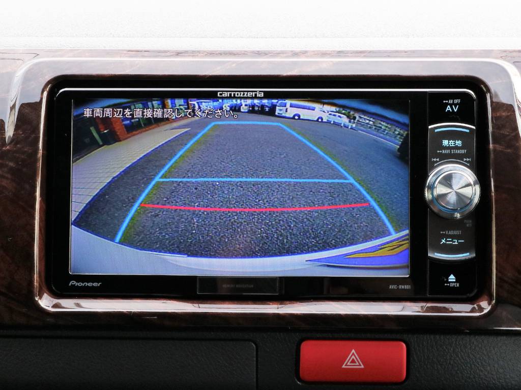 バックカメラ連動済み！駐車も安心です！