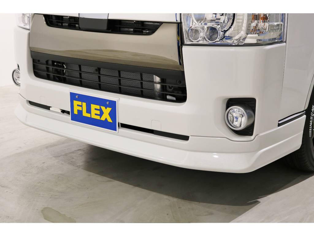 FLEXオリジナルＤｅｌｆｉｎｏ　Ｌｉｎｅフロントスポイラー！特別仕様車スーパーＧＬ“50TH ANNIVERSARY LIMITED”専用の高輝度塗装ベゼルのフロントフォグランプ！