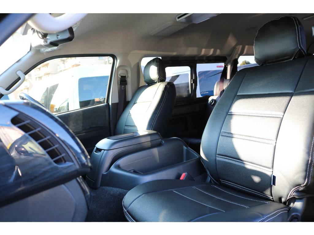 ワイドボディーならではの広々とした運転スペースは他の車種では感じることのできません！
