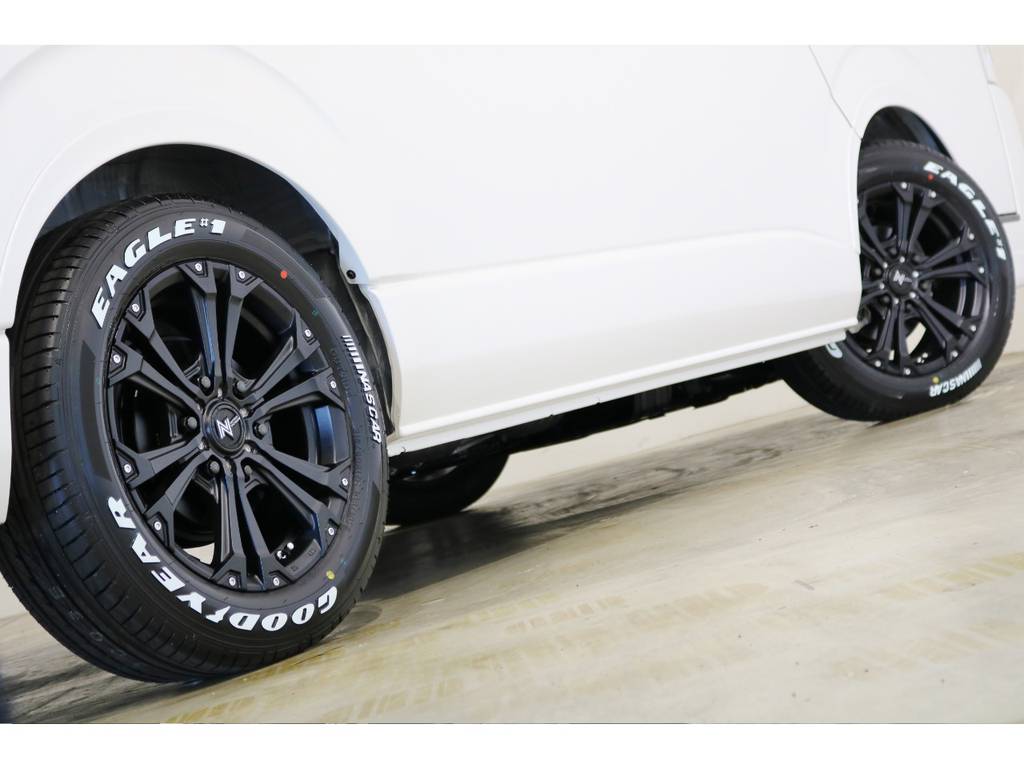 ジャベリン１７インチアルミホイール＆グッドイヤー　ナスカータイヤ！車検対応必需品のＦＬＥＸオリジナルＤｅｌｆｉｎｏ　Ｌｉｎｅフェンダーも装着！