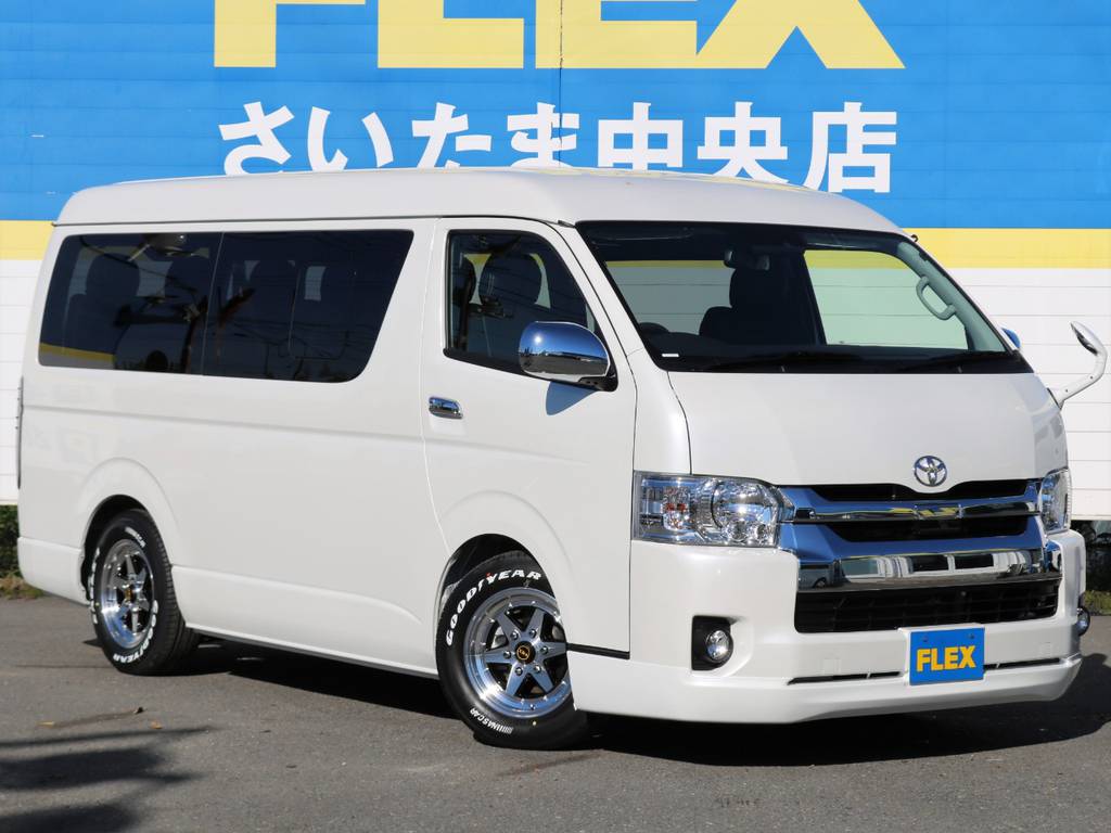 ハイエースワゴンＧＬ　ＴＳＳ付き車両入庫しました！FLEX人気内装アレンジＲ１にトリプルモニター完備！