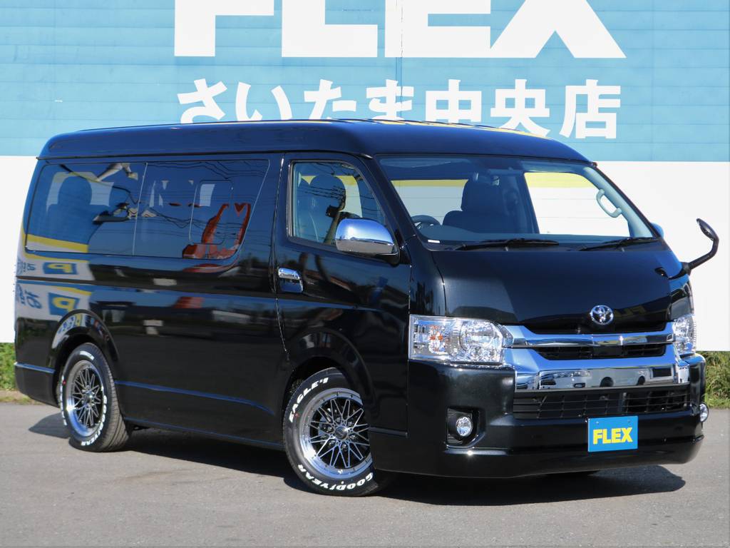 ハイエースワゴンＧＬ　ＴＳＳ付き車両入庫しました！FLEX人気内装アレンジＲ１にトリプルモニター完備！