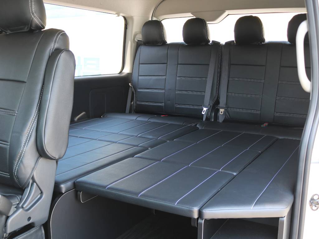 ハイエースワゴンＧＬ　ＴＳＳ付き車両入庫しました！FLEX人気内装アレンジＲ１にトリプルモニター完備！