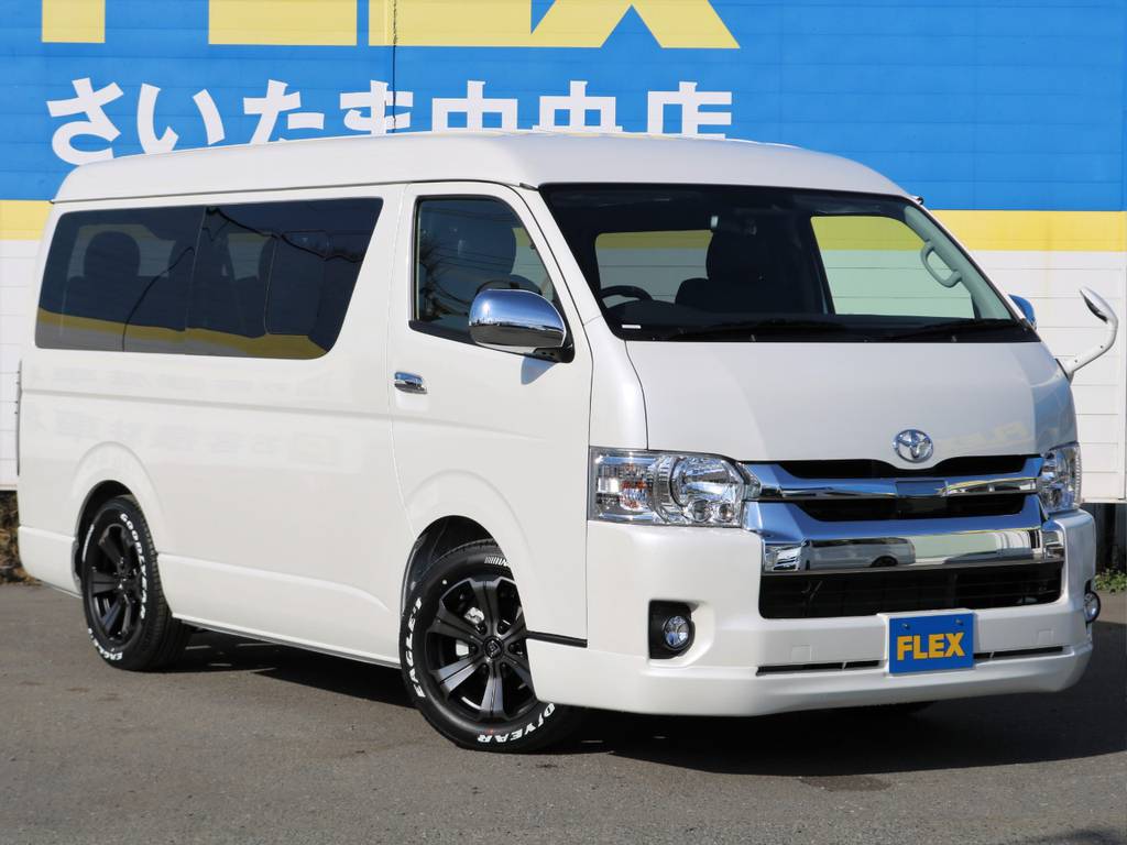 ハイエースワゴン　ＧＬ　４ＷＤ　寒冷地仕様＆＋ミラーヒーター付き車両入庫しました！FLEX人気内装アレンジＲ１にトリプルモニター完備！