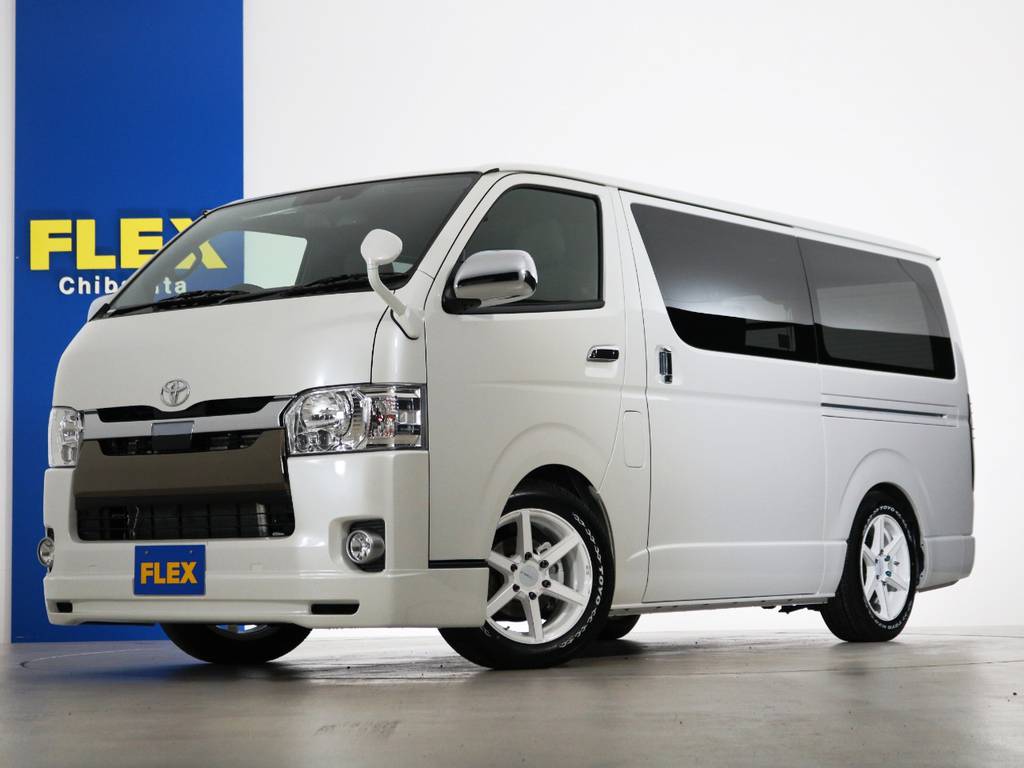 特別仕様車　５０ｔｈアニバーサリー　２．８Ｌ　ディーゼル２ＷＤ　５人乗り４ナンバー登録　床貼り　ベッドキット付き！