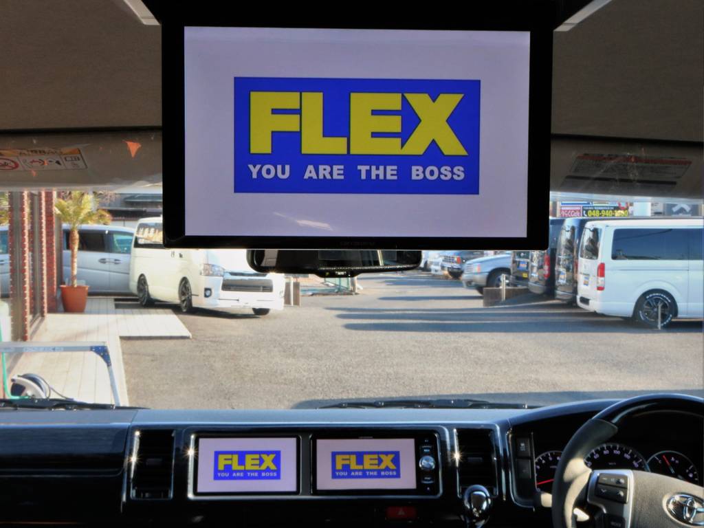 トリプルナビＴＶで車中泊も充実です