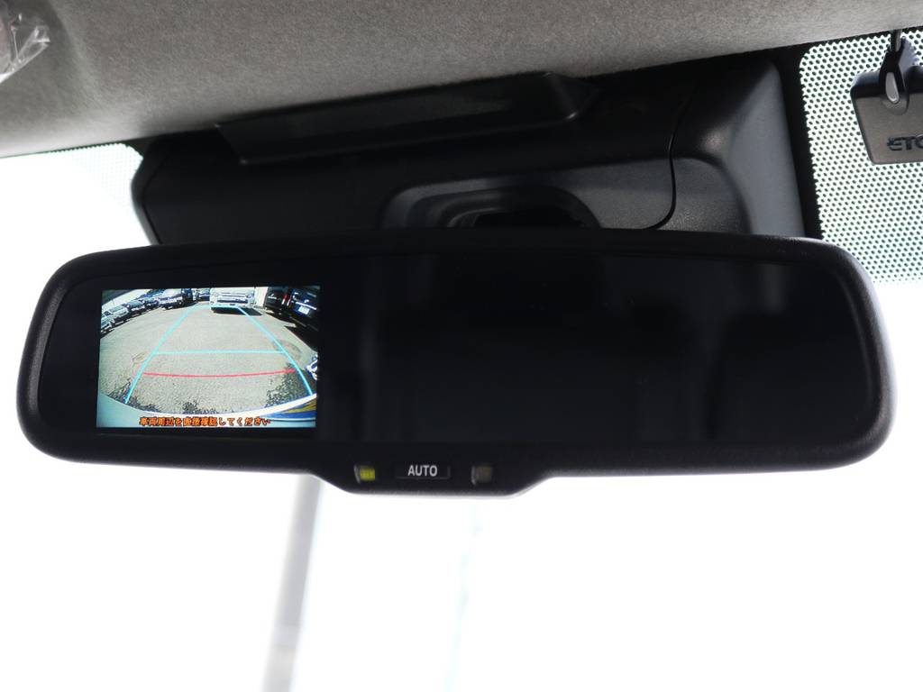 メーカーオプション　バックモニター内蔵自動防眩インナーミラー！