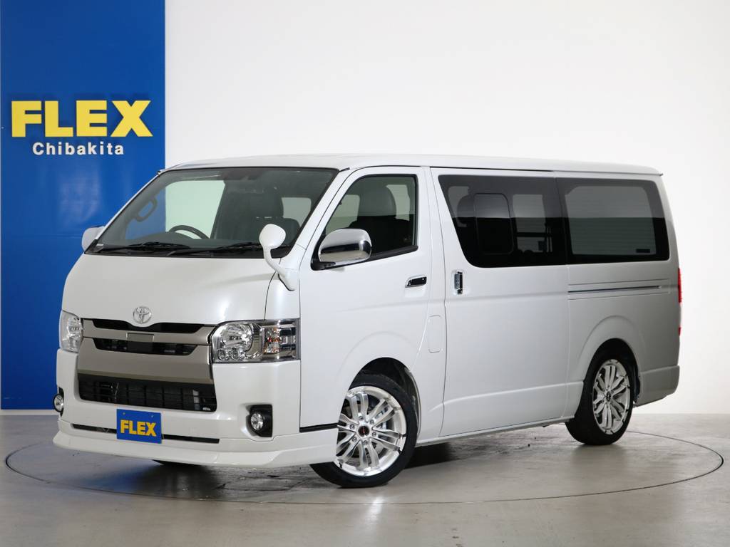 新車未登録　ハイエースバン　Ｓ－ＧＬ　ダークプライムⅡ　ガソリン２ＷＤ　ライトカスタムＰＫＧ！