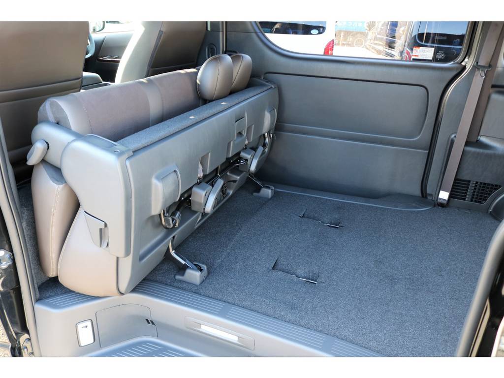 折り畳み式セカンドシート！！