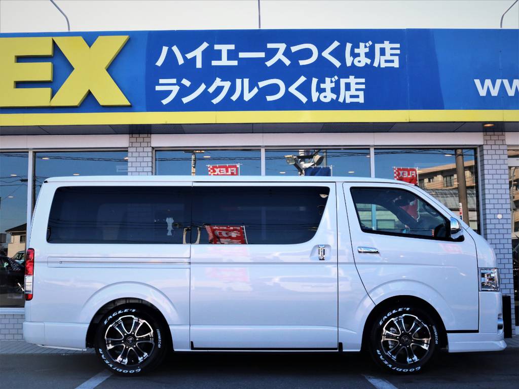 茨城県最大級のハイエース専門店！新車から中古車までラインナップ！