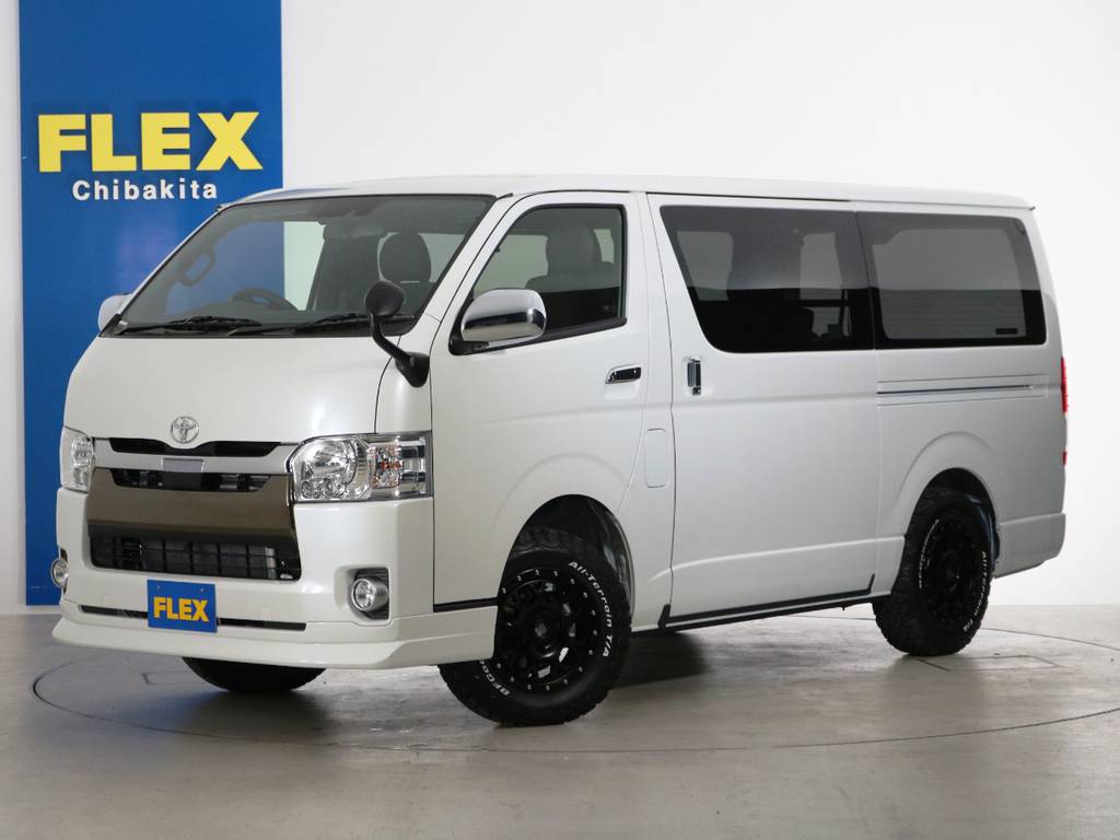 新車未登録　ハイエースバン　Ｓ－ＧＬ　特別仕様車　５０ｔｈアニバーサリー　ディーゼル４ＷＤ　寒冷地仕様　ライトカスタムＰＫＧ！！