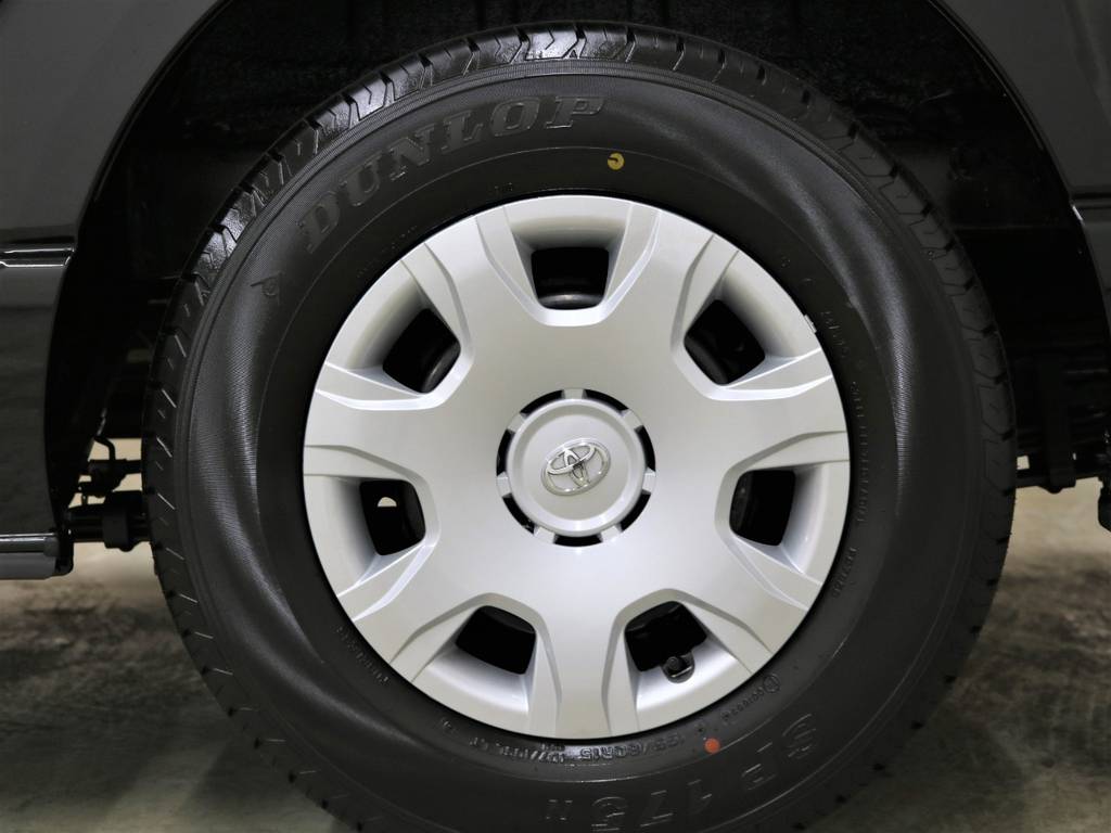 純正１９５/８０Ｒ１５ ！
