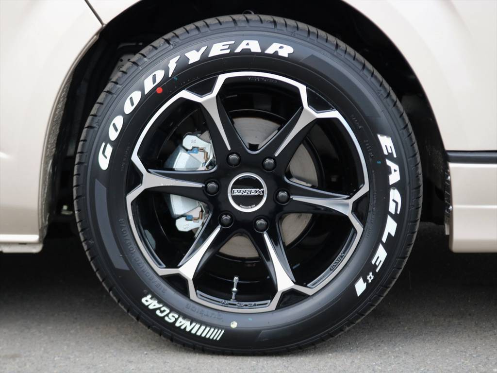 ESSEX　EJ-17アルミホイールにグッドイヤーナスカーホワイトレタータイヤ！