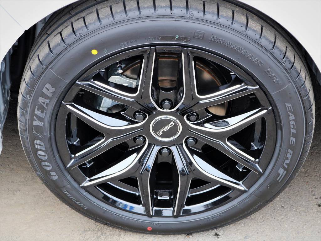 デルフ０１ＢＭ１８インチアルミホイール、国産グットイヤー！