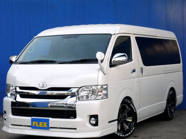 新車ハイエースワゴンＧＬ オリジナルシートアレンジＲ１ トリプルナビナビが入庫しました！！