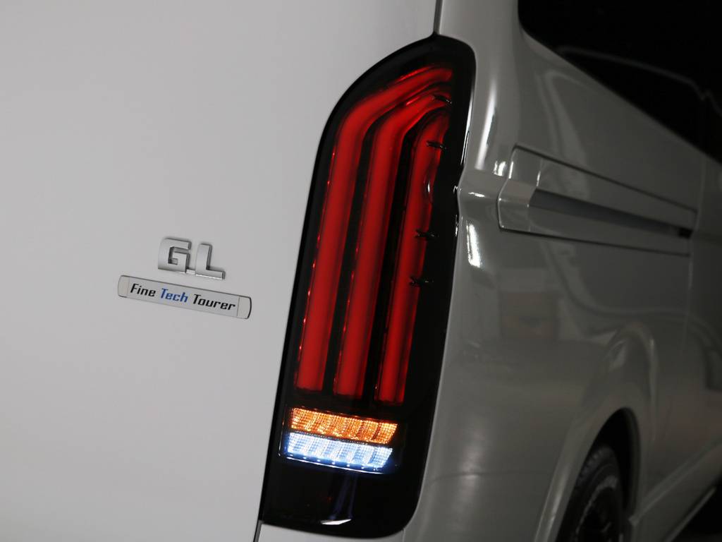 ヴァレンティ　ＬＥＤテールランプ　ＲＥＶＯ２！