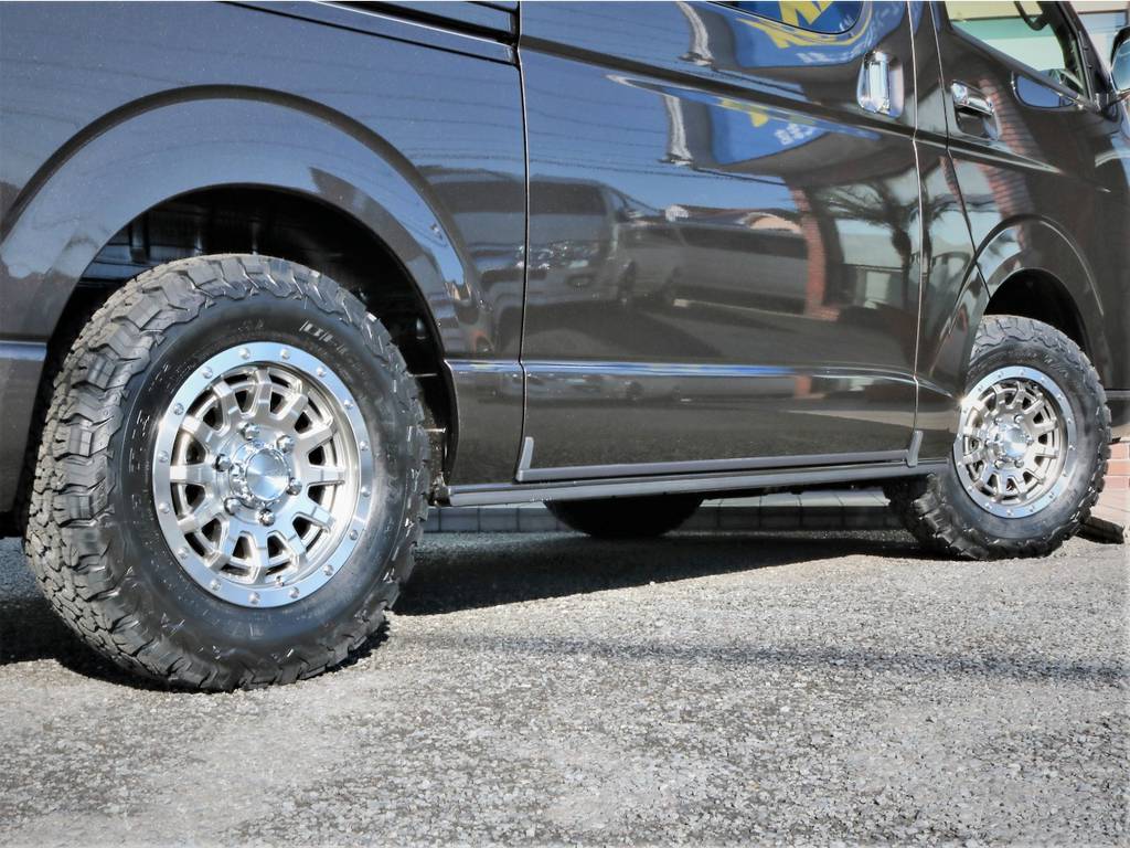 タイヤが大きいので車体の存在感も強く感じられます！
