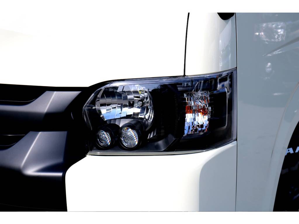 ＬＥＤヘッドライトインナーブラック施工！