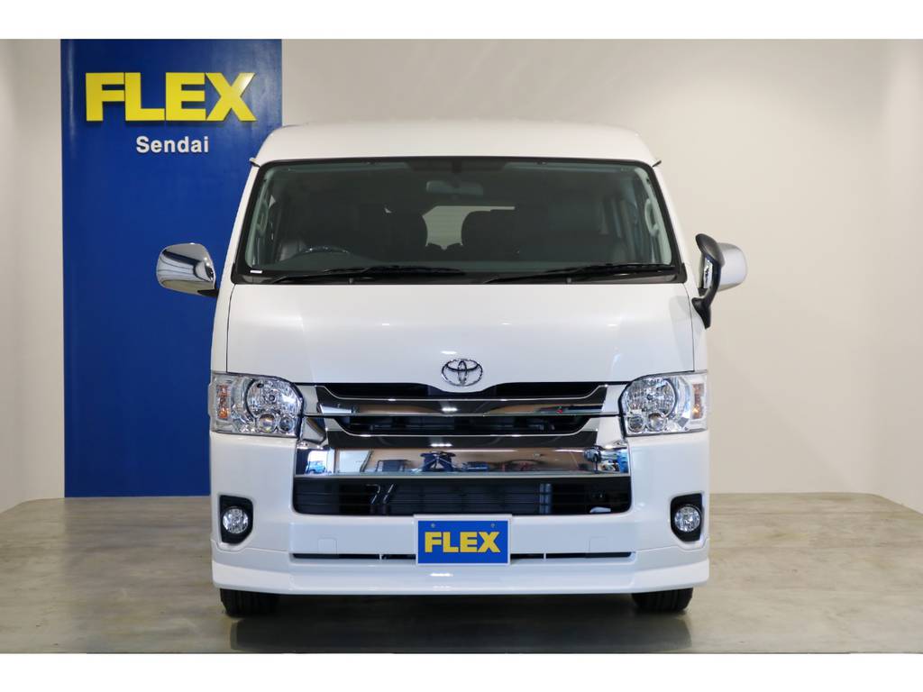 トヨタ車体製の純正内装架装“Ｆｉｎｅ　Ｔｅｃｈ　Ｔｏｕｒｅｒ”！トヨタ・セーフティ・センスは搭載されません。