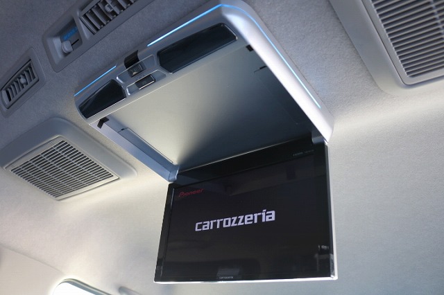 カロッツェリア製　１１．６インチフリップダウンモニター！
