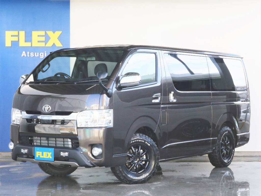 ハイエースV　2.0Lガソリン車2WD　50周年記念車　限定カラー!!