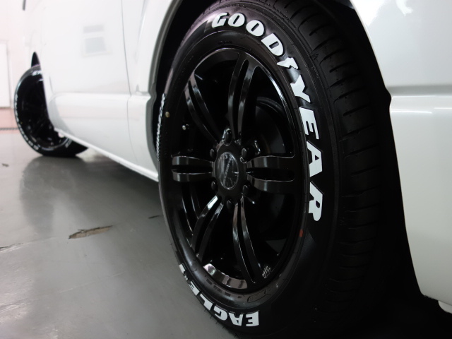 新車５０周年特別仕様車２８００ディーゼルターボ入庫致しました！！