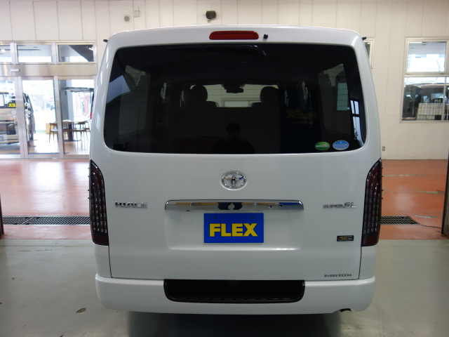 新車５０周年特別仕様車２８００ディーゼルターボ入庫致しました！！