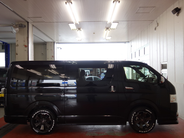新車５０周年特別仕様車２８００ディーゼル４ＷＤ入庫致しました！！