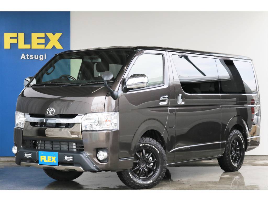 ハイエースバン2.0L　スーパーGL５０THアニバーサリーリミテッド　ロングボディ　ＴＲＤバンパー/オフロード仕様入庫致しました！