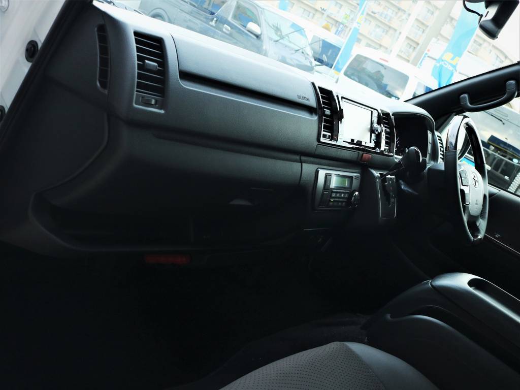 助手席エアバック、ＡＣ１００Ｖ電源！