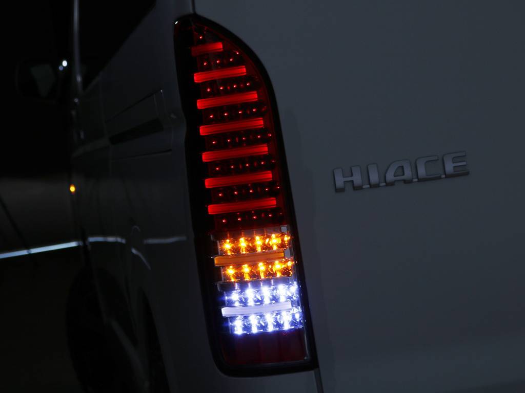 ヴァレンティ　ＬＥＤテールランプ　ジュエル♪