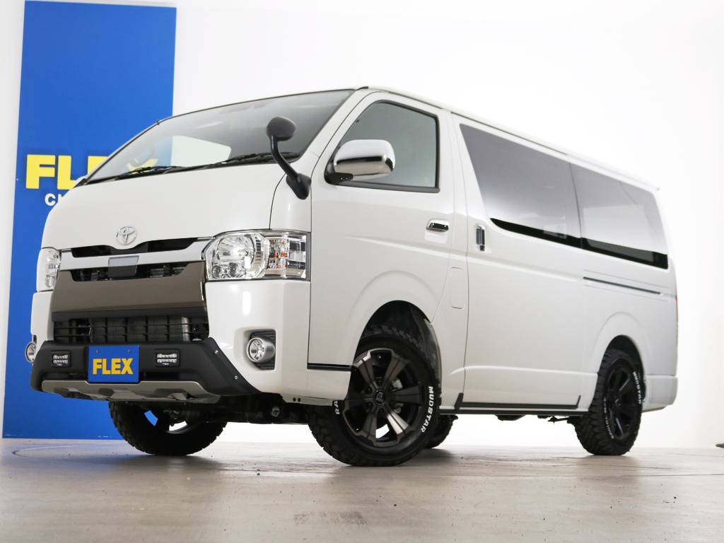 新車未登録　ハイエースバン　Ｓ－ＧＬ　特別仕様車【５０ＴＨアニバーサリーリミテッド】　ディーゼルターボ４ＷＤ　５人乗り４ナンバー登録！