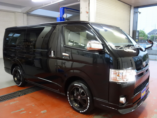 Ｒ１年式５０周年特別仕様車２８００ディーゼル４ＷＤ床張り施工ツインナビパッケージ入庫致しました！！