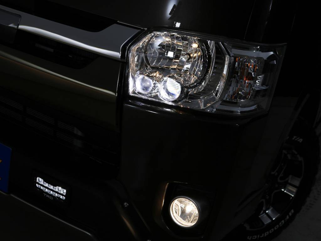 ＬＥＤヘッドランプ　標準装備！
