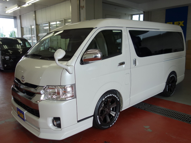 新車ハイエースワゴンＧＬ４ＷＤアレンジＡＳシートアレンジ施工済み！！店頭在庫車になります！！